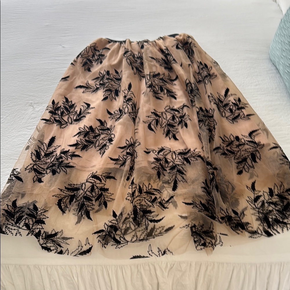 Elegant Black Floral Skirt